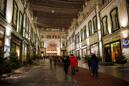 MOSCOW, RUSSIA - JANUARY 7, 2016: Tretyakovskiy proyezd street at Christmas in Moscowのeditorial素材