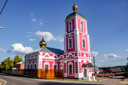 Vysokinichy, Russia - August 2018: Old church in honor of Alexander Nevsky in the village of Vysokinichi, Russia. Kaluzhskiy region, Zhukovskiy districtの写真素材