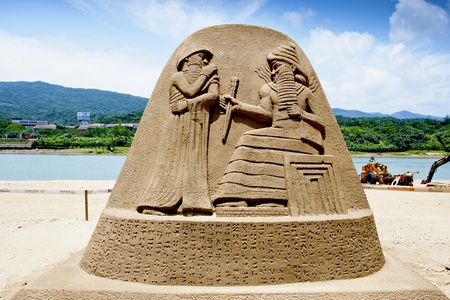 Fulong,Taiwan-May31:a Egypt sand sculpture at Fulong beach for celebrating the Sand Sculpture Festival on May 31,2011 in Fulong,Taiwanのeditorial素材