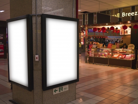 blank billboard in trainstation hallのeditorial素材