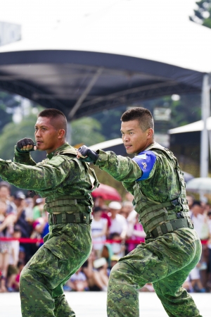 Taipei, TAIWAN-JUNE 16,2013:Taiwan's principal special operations force display in Discovery Channel program at CKS memorial Hall on JUNE 16,2013 in Taipei,Taiwanのeditorial素材