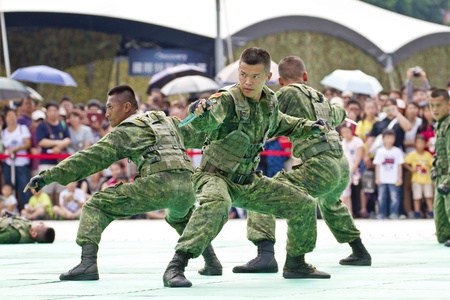 Taipei, TAIWAN-JUNE 16,2013:Taiwan's principal special operations force display in Discovery Channel program at CKS memorial Hall on JUNE 16,2013 in Taipei,Taiwanのeditorial素材