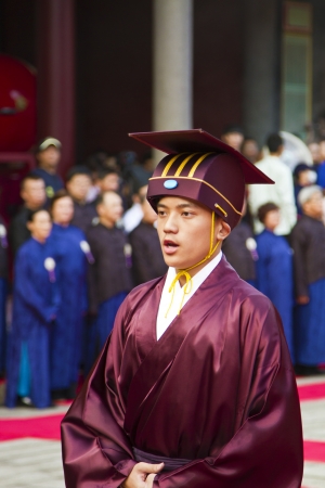 Taipei , Taiwan : September 28 : chinese people celebrate the birthday of Confucius in Confucius temple in Taipei , September 28 , 2013 in Taipei ,Taiwanのeditorial素材