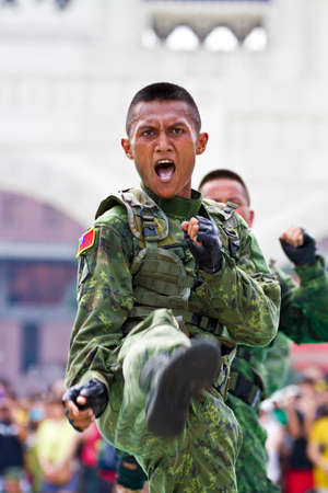 2013 discovery channel program of Taiwan's principal special operations force soldiers display skill...