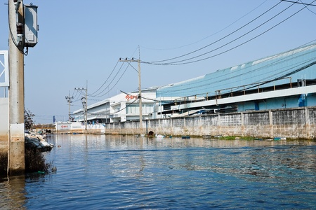 Bangkok, Thailand - November 25: The plant in Nava Nakorn Industrial area was flooded for 1 month - November 25, 2011 at Nava Nakorn Industrial area in Pathum Thani, Bangkok.のeditorial素材