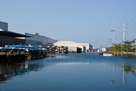 Bangkok, Thailand - November 25: The plant in Nava Nakorn Industrial area was flooded for 1 month - November 25, 2011 at Nava Nakorn Industrial area in Pathum Thani, Bangkok.のeditorial素材