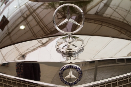 BANGKOK - JUNE 24 : Mercedes-Benz 280SE Convertible, Vintage cars on display in Future park shopping...