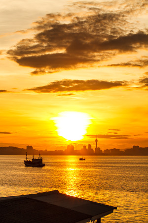Sunrise on Koh Larn, Pattaya Chonburi Thailandの写真素材