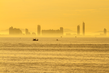 Sunrise on Koh Larn, Pattaya Chonburi Thailandの写真素材