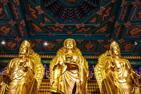 Buddha statues Wat Borom Racha Kanchana Phisake (Wat Leng Noei Yi 2)  in Thailand. It is the most famous and largest Chinese Buddhist temple in Thailand.のeditorial素材