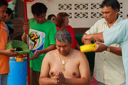 Bangkok March 1: a series of initiation rites that have changed to the new man at the temple Thailand, Bangkok, Thailand on March 1, 2015.のeditorial素材