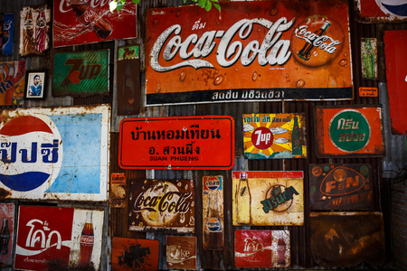 Ratchaburi, Thailand - December 4: Rust old wall vintage logo of soft drinks on December 4, 2016 in Ratchaburi, Thailand.のeditorial素材