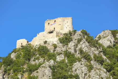 A view of Prozor, the restored fortress of the medieval and early modern city in Vrlika, Croatia.のeditorial素材