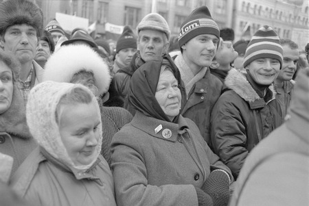 Moscow, USSR - November 7, 1990: People take part in the rally set by Moscow Association of voters, Democratic Russia movement and Democratic Platform without CPSU.のeditorial素材