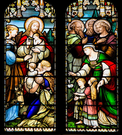 EDINBURGH, SCOTLAND - OCTOBER 02, 2014: Stained glass window illustrated Bible stories in the  St Gilesのeditorial素材
