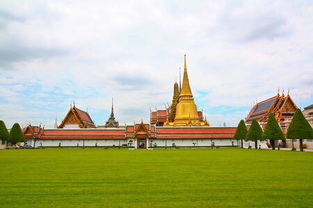 In front of Wat Phra Kaew in Bangkok, Thailandの写真素材