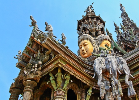 Sanctuary of Truth temple in thailandの写真素材