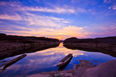View beautiful Sunrise Ship morning backgroundの写真素材