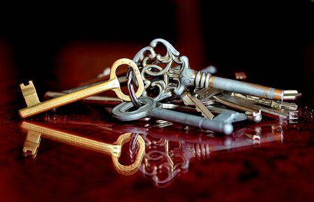 Old keysの写真素材