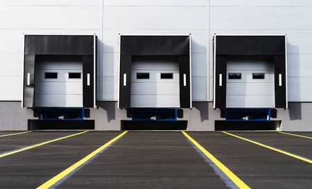 Transport terminal for truck deliveries and loading.の写真素材