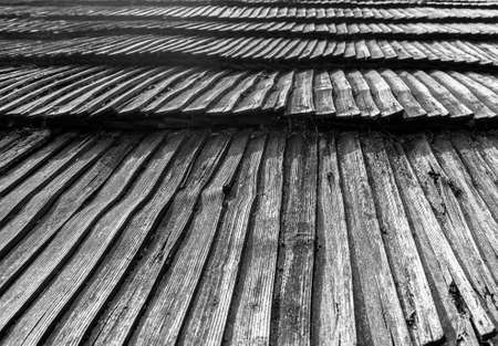 Very old roof made from alined wooden planks.の写真素材