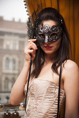 Sexy vintage woman in venetian maskの写真素材