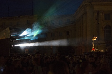 BUCHAREST, ROMANIA - JUNE 1: Cie Off company woman artist performs her Paraboles show act during the Fifth B-FIT International Street Theater Festival on June 1, 2013 in Bucharest, Romania.のeditorial素材
