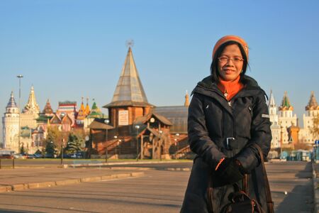 2 August 2554 Russian Market Russian girls in Thailandのeditorial素材