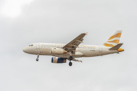G-EUPD British Airways Olympic Dove Livery Landing in International London Heathrow Airport. Englandのeditorial素材