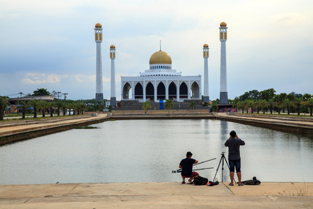 photographers are preparing equipment to shooting landscape of mosqueのeditorial素材