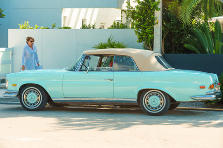 Key West, Florida USA - January 09, 2016: Mercedes-Benz W112 retro carのeditorial素材