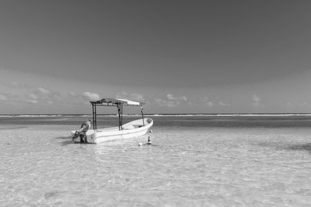 summer vacation with white sea boat at beach. summer vacation with travel sea boat. photo of summer vacation with sea boat. summer vacation with sea boat.の写真素材