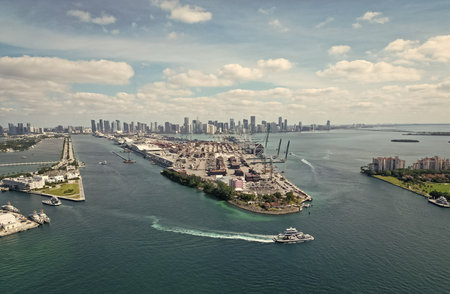 Dodge island and marina bay. Miami aerial view. Aerial view on marina, Florida. Miami beach aerial view. Marina cityscape of Miami port. Cargo port with container. Port of Miamiの写真素材