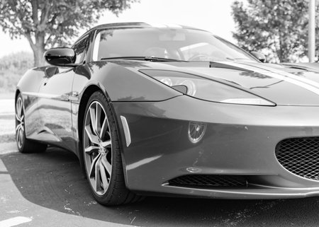 Chicago, Illinois, USA - September 08, 2024: 2021 Lotus Evora GT sportscar vehicle, corner view. Green metallic sportscar. Modern 2021 Lotus Evora GT car. 2021 Lotus Evora GT at Chicagoのeditorial素材
