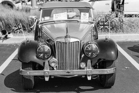 Chicago, Illinois, USA - September 08, 2024: MG TF sportscar retro convertible vehicle, front view. Retro blue sportscar. Convertible MG TF car. MG TF at Chicagoのeditorial素材