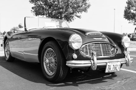 Chicago, Illinois, USA - September 08, 2024: Austin Healey 100-6 two seat roadster retro convertible car, corner view. Retro car. Retro Austin Healey 100-6 car. Austin Healey at Chicagoのeditorial素材
