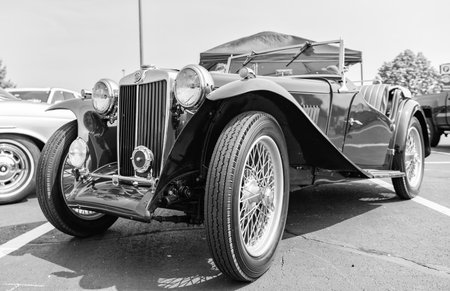 Chicago, Illinois, USA - September 08, 2024: MG TC roadster two seater retro sportscar convertible vehicle, corner view. Retro sportscar green color. Convertible MG TC car. MG TC at Chicagoのeditorial素材