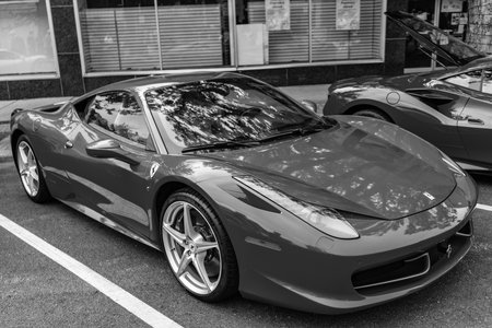 Chicago, Illinois - September 29, 2024: Ferrari 458 Italia red color. Ferrari 458 Italia parked on the street. corner view. Luxury Ferrari 458 Italia in Chicagoのeditorial素材