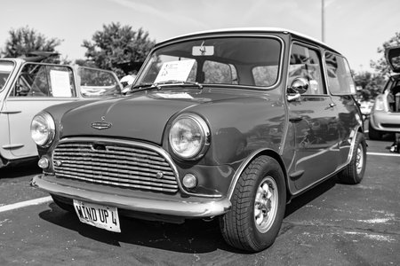Chicago, Illinois, USA - September 08, 2024: Austin Healey 100-6 two seat roadster retro convertible car, corner view. Retro car. Retro Austin Healey 100-6 car. Austin Healey at Chicagoのeditorial素材