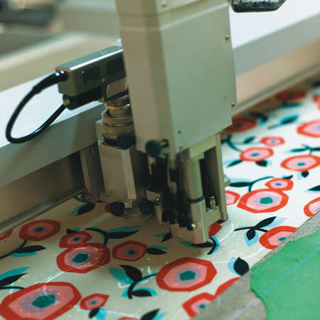 How to build a shoe. Laser that cuts the leather following the design of the shoe