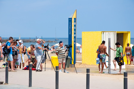 Photographers take photos in Barcelona のeditorial素材