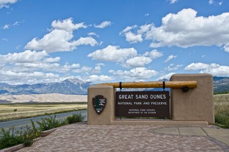 The Great Sand Dunes National Park lies in the San Luis Valley of Colorado along the western slopes of the Sangre de Cristo Mountains.  The park is home to enormous sand dunes up to 700 feet high, an unusual sight in the middle of the Rocky Mountains!のeditorial素材