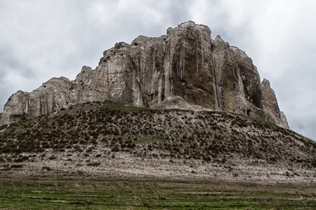 The rocky outcrop is located in the Upper Cretaceous of the Constantine region Donetsk region near the village Belokuzminovka Ukraineの写真素材