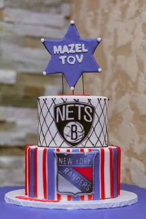 Jewish judaism table culture holiday torah tova