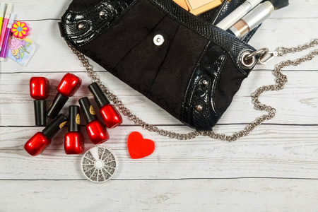 nail make-up Notebook Bag mirror cosmetics makeup bag woman lady staffのeditorial素材