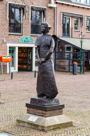 Woman statue in Spakenburg in the Netherlandsのeditorial素材