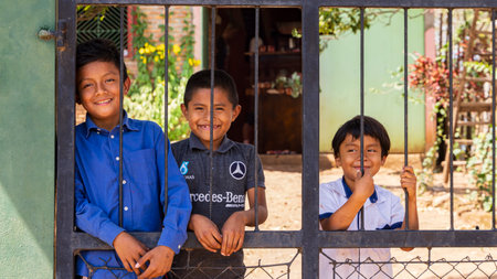 El Chile, Nicaragua - March 13, 2024: Children at Workstation and shop of Nicaraguan indigenous artisan weavers that live and work in the mountains of Northern Nicaragua.のeditorial素材