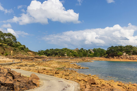 Scenic view of walking trail along the bay at little island Ile-de-Brehat Franceの写真素材