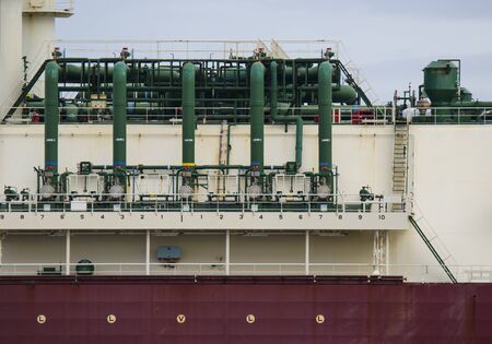 GAS CARRIER - GAS VALVE