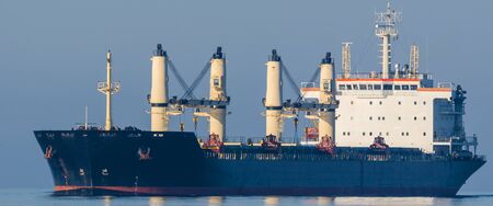 BULK CARRIER - PORTRAIT